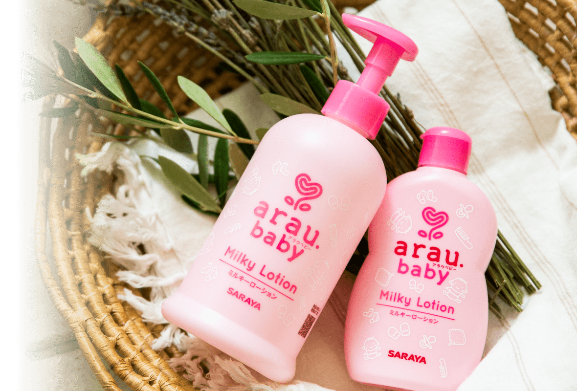 Узнайте, нуждается ли кожа ребенка в особом уходе летом, прочитав комикс arau.baby от Ю Такано.